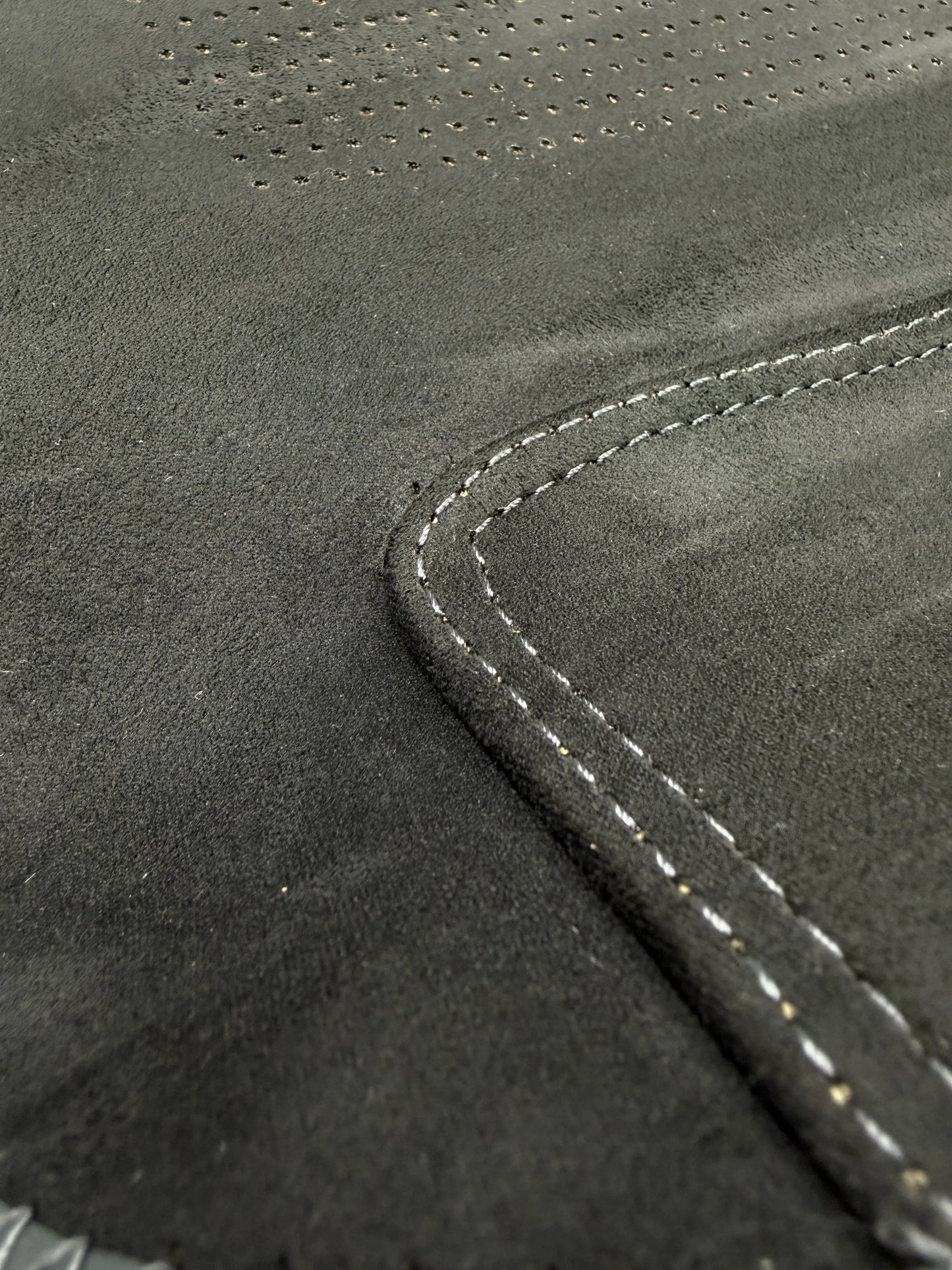 Universal 2D Premium Seat Covers - image 7