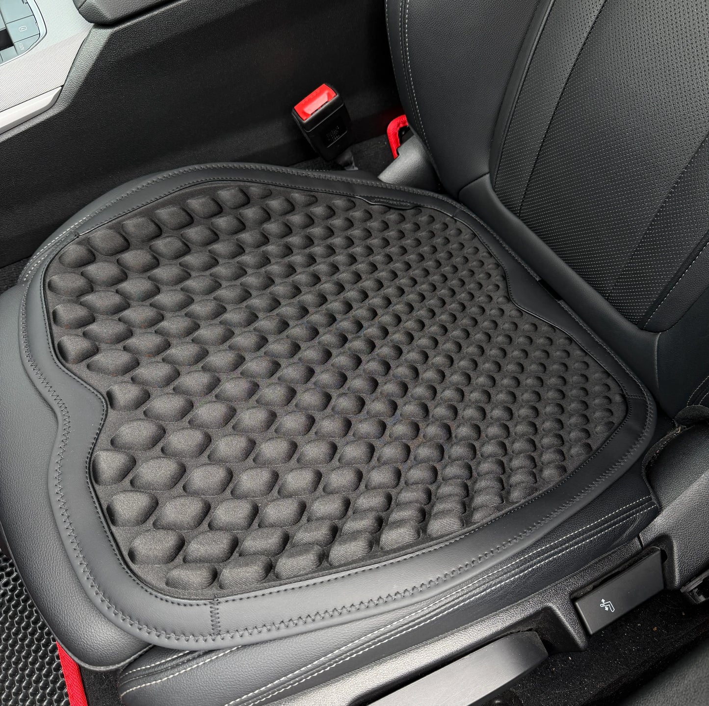 Universal Car Seat Cushion - image 4