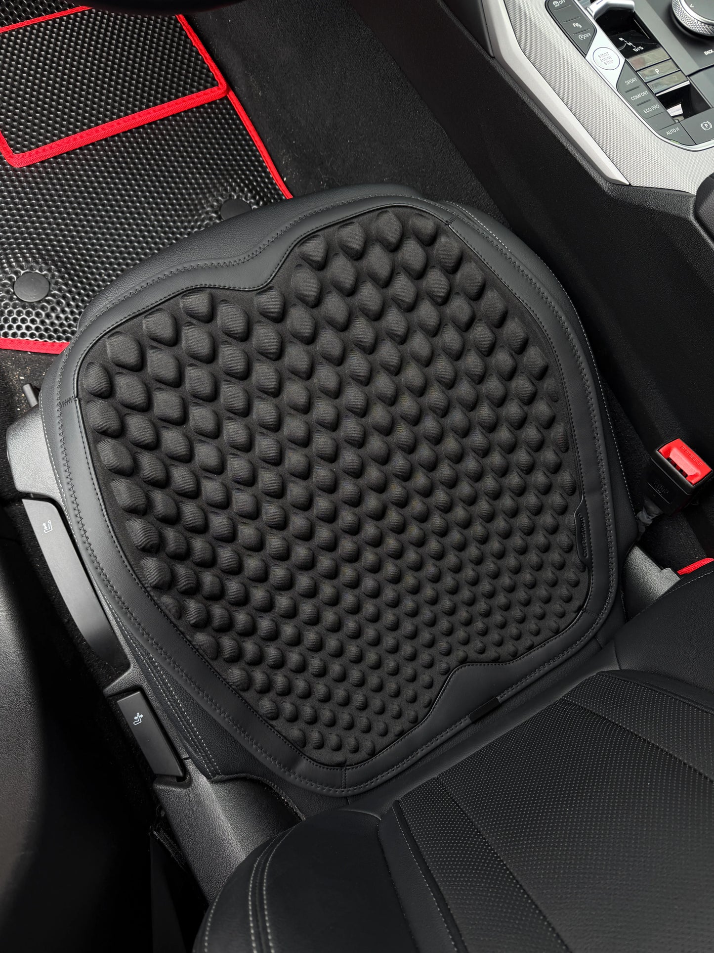 Universal Car Seat Cushion - image 5